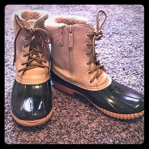 🦆 Duck Boots 🦆